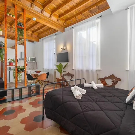 Domus Cortesella Como